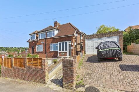 12 South Drive, HP13 6JU-12.jpg
