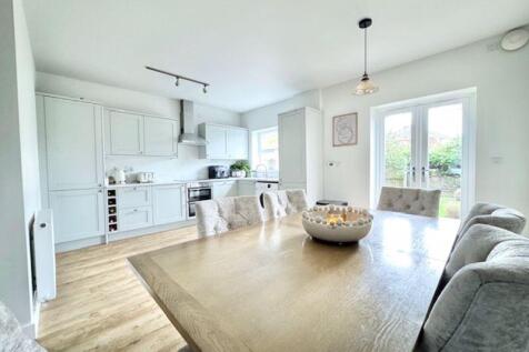 Kitchen diner