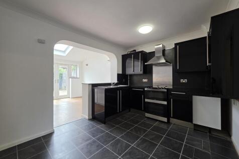 Clay Road, Bury St Edmunds, IP32 6QZ photo 4