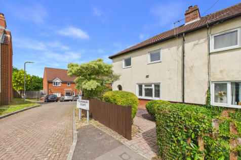 A beautifully presented 3 bed semi-detached house