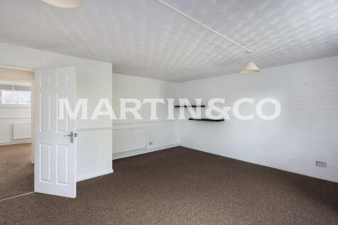 Cedar Court, Churchfields, South Woodford photo 4