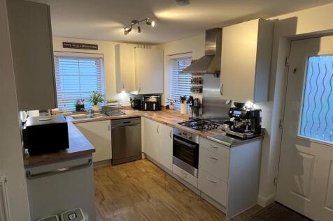 kitchen2.jpg