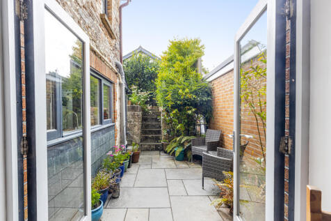 A10 - 3 Somerset Place, Totnes - 250728