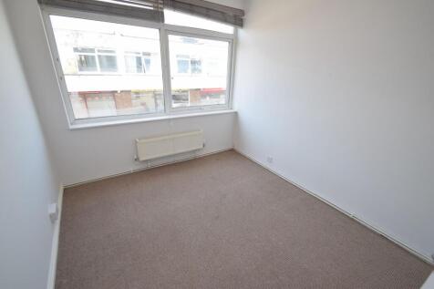 The Broadway, Eastbourne photo 5
