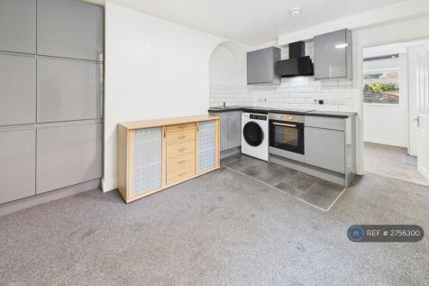 Kitchen &amp; Living Room