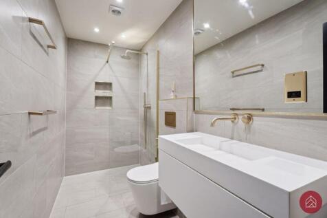 Ground Floor En-Suite