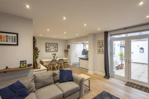 Kitchen/Diner &amp; Family Room