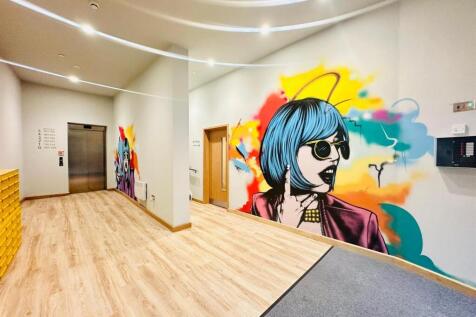 Entrance Hallway 4.jpeg