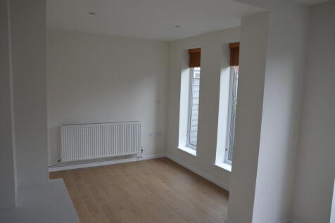 Loxley Way, Brough, East Yorkshire photo 4
