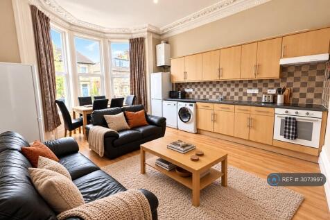6-bed flat on Belvoir Road, Bristol, BS6, £4,800/mo