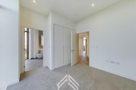 1 Ashley Road, Tottenham Hale | London N17 photo 3