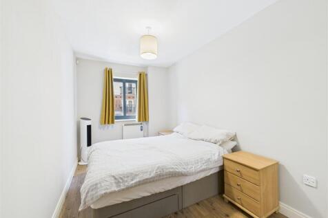 CAM05016G0-PR0036-ST