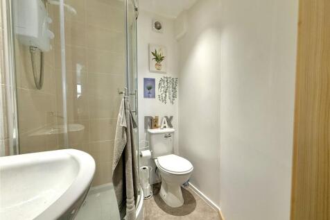 Shop Shower Room