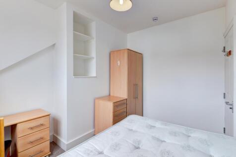 14  Bernard Road Bedroom 6 (2)