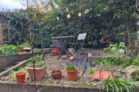 53 St Lukes Road Garden.jpg