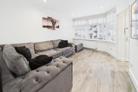 Presented by Clinton at EweMove Bexleyheath and Da