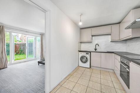 Babington Road, London, SW16 photo 4