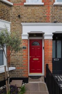 Ashford Road, E18