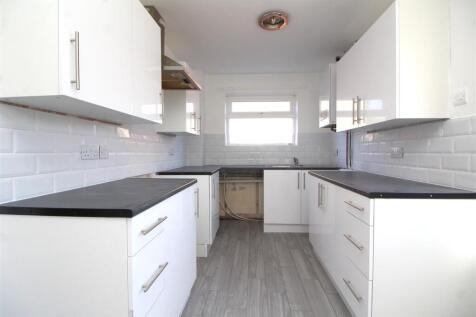 kitchen .JPG