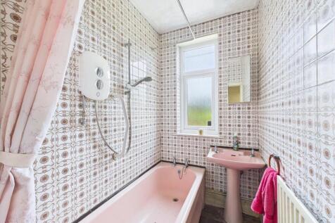 3-bedroom detached bungalow  (6).jpg