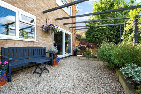 1320905-5-686e53e...