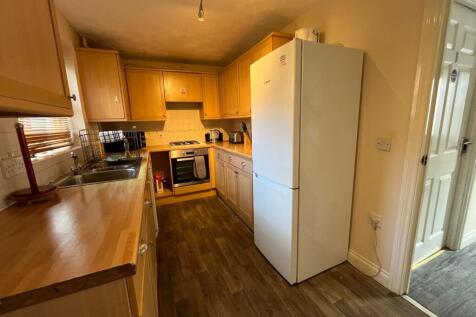 Hatcher Crescent, , Colchester photo 5