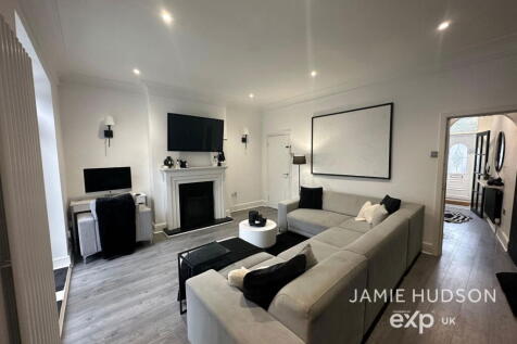 Burnley, BB11 - property photo