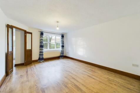 Dart Close, Quedgeley, Gloucester, GL2 photo 3