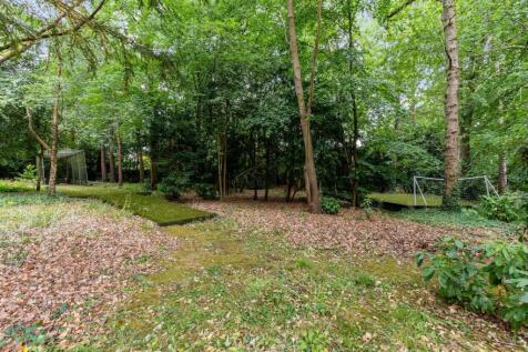 111878_2 Ashwood Place (42)_low.jpg
