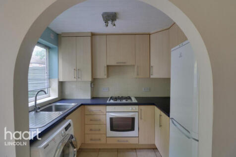 Woodvale Avenue, Lincoln photo 5