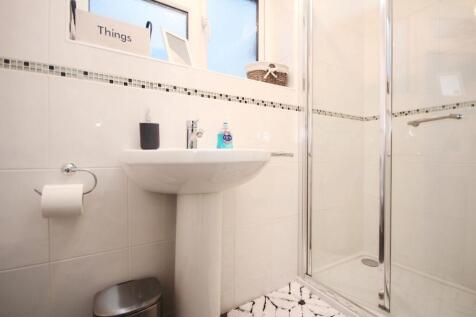 Byron Close, Horsham, RH12 photo 4