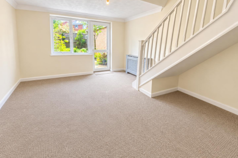 Haselmere Close, Bury St Edmunds photo 3