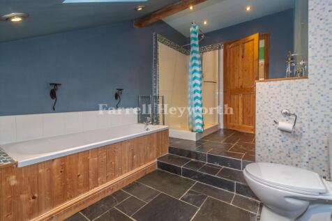 Bathroom image 3 New