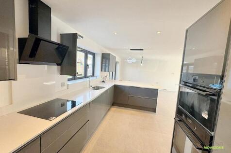 PHOTO-2025-08-22-11-26-41 4.jpg