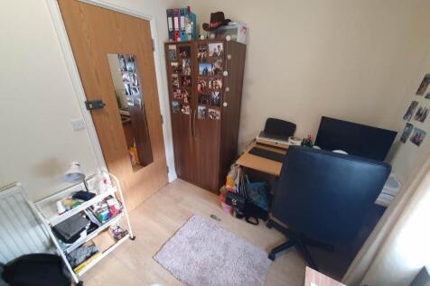 First floor middle b