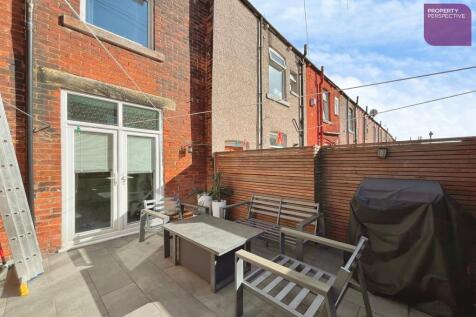 Rear Courtyard