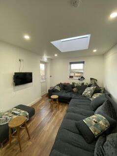 6 Bed House