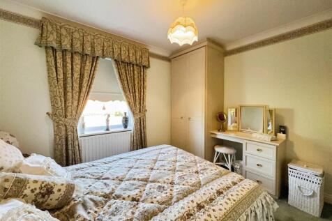 61813bc4--40E3-A2FC-CD5484EC5B6A-25779-000010E64CA