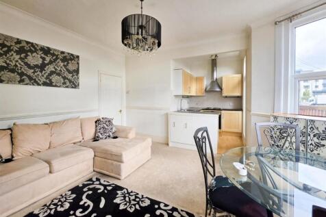 Open Plan Lounge/Kitchen