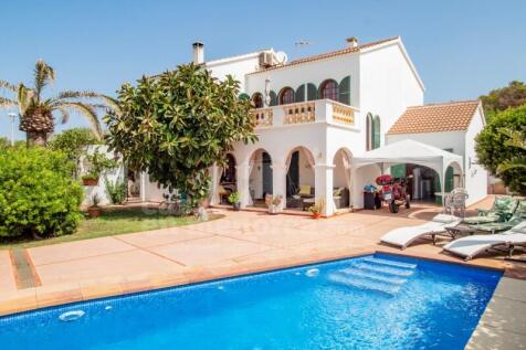 Villa with pool in Cala Blanca
