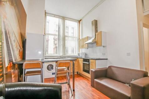 AVAILABLE NOW A THREE BEDROOM PROPERTY SITUATED IN THE CITY CENTRE. This property benefits from an open plan living and kitchen area, three double bedrooms and a bathroom.