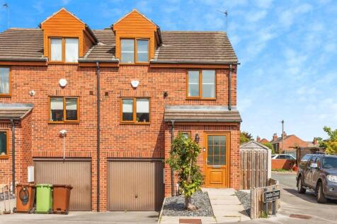 Wakefield, WF4 - property photo