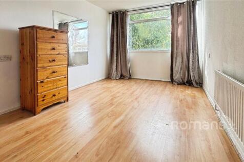 Uxbridge, UB9 - property photo
