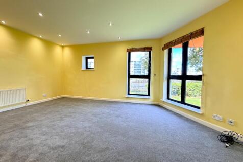 Mavisbank Gardens, Kinning, Glasgow, G51 photo 4