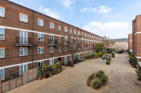 Chelsea Manor Cour
