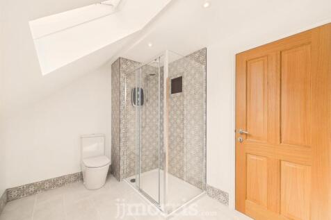 En Suite Shower Room