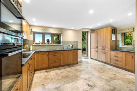 Spacious Kitchen