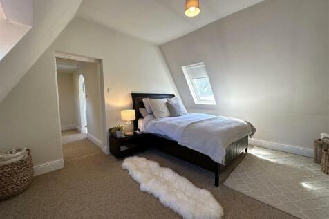 Bedroom One Into Dressing Room 419