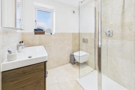 En-suite to bed three