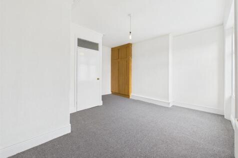 Clifton Avenue, Wallsend photo 5